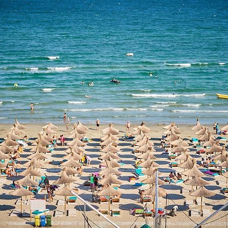 Sea La Vie 2Br Apt Spa N Pool Beach Resort Năvodari Kültér fotó