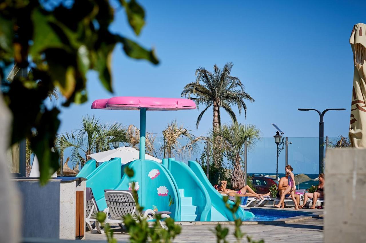 Sea La Vie 2Br Apt Spa N Pool Beach Resort Năvodari Kültér fotó