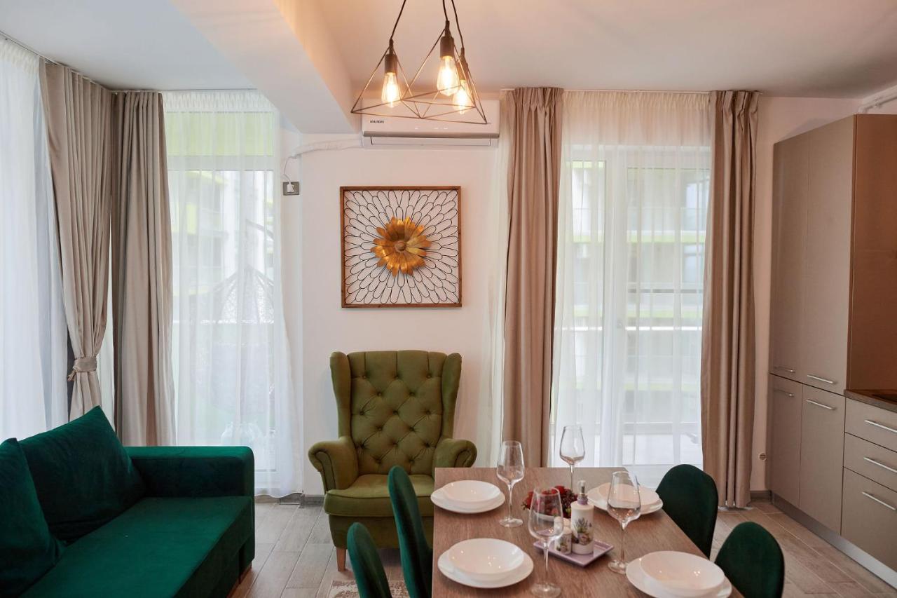 Sea La Vie 2Br Apt Spa N Pool Beach Resort Năvodari Kültér fotó
