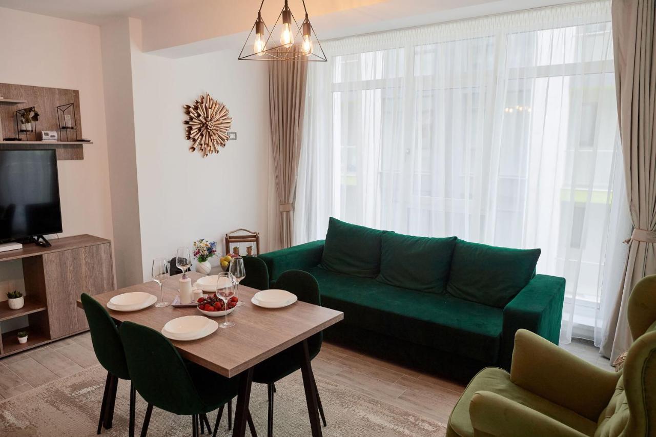 Sea La Vie 2Br Apt Spa N Pool Beach Resort Năvodari Kültér fotó